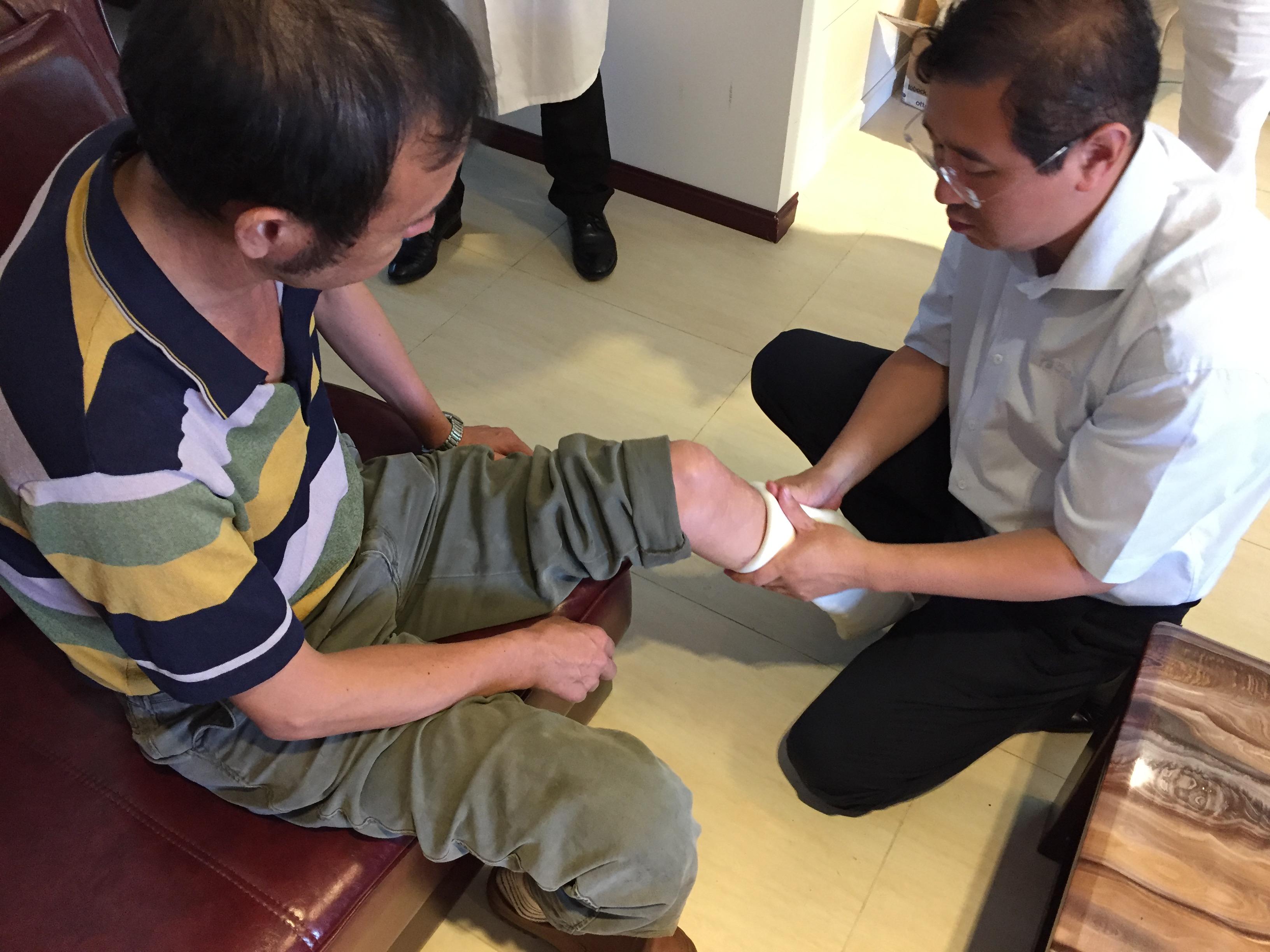 安裝假肢時(shí)要考慮哪些事力康假肢廠家(圖1) 安裝假肢時(shí)要考慮哪些事力康假肢廠家(圖1)