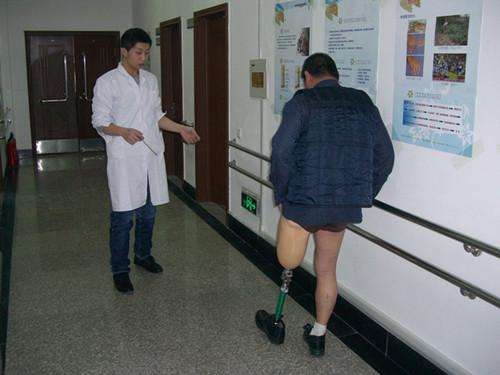 兒童假肢的設計原理及制作流程(圖1) 假肢